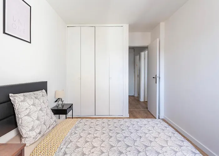 Appart Spacieux Pres De Paris